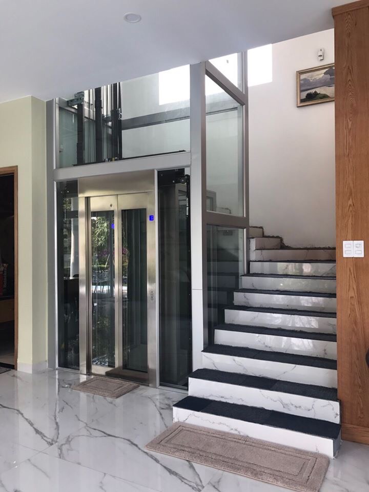 Thang máy lồng kính 01